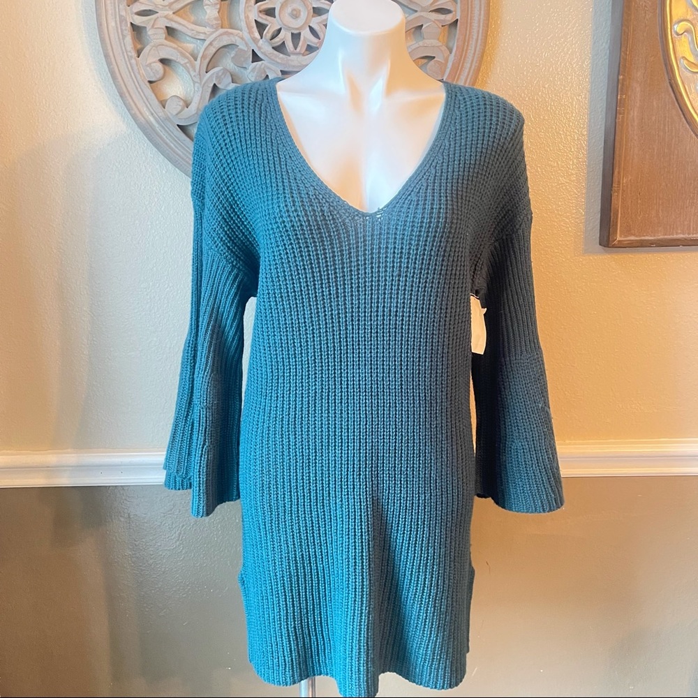 Allison Brittney dark green v-neck sweater size large new with tags
